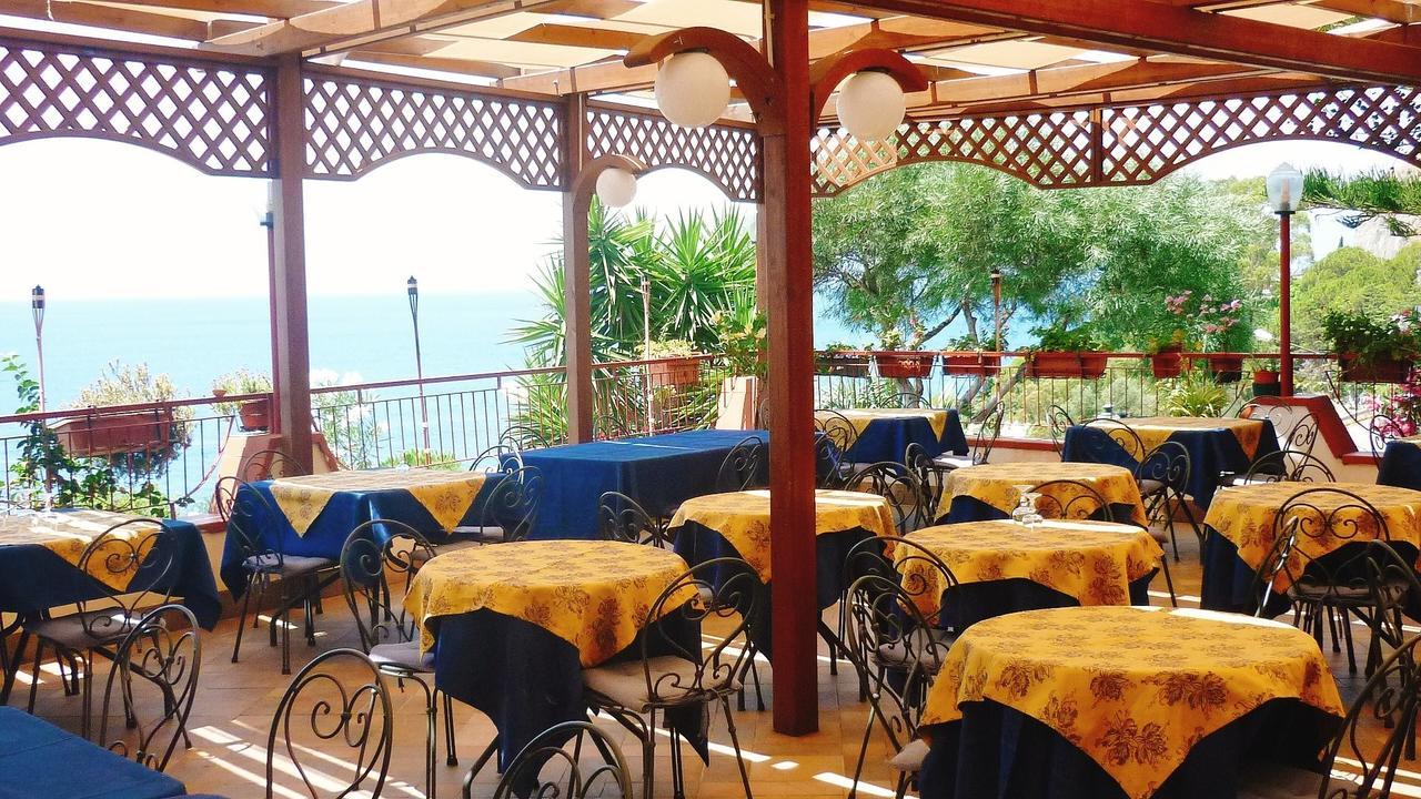Paradiso Hotel Ristorante Riaci Capo Extérieur photo