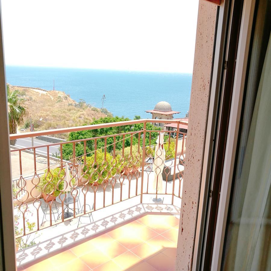 Paradiso Hotel Ristorante Riaci Capo Extérieur photo